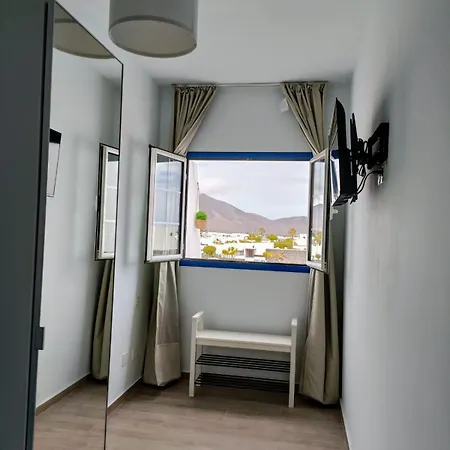 O Lar Da Mota ,playa Flamingo * Playa Blanca (Lanzarote)