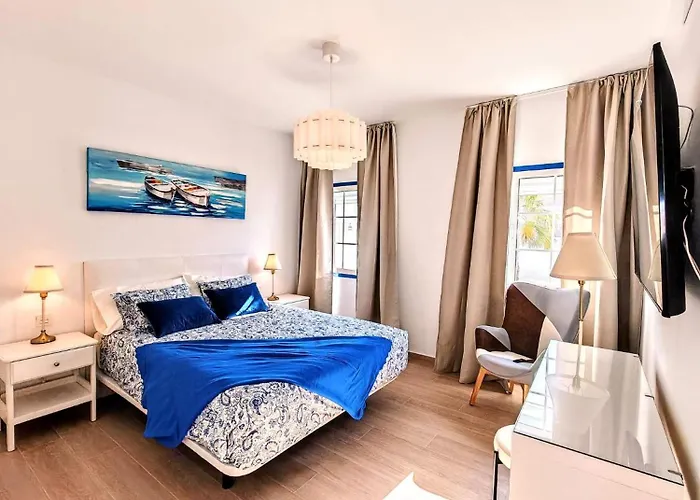 O Lar Da Mota ,playa Flamingo Playa Blanca (Lanzarote)