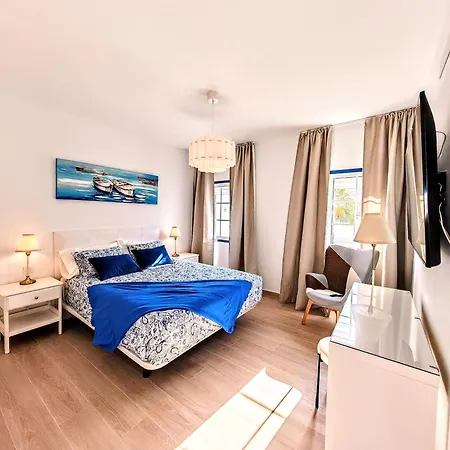 O Lar Da Mota ,playa Flamingo